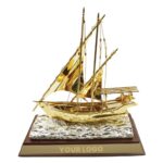 Dhow-Trophy-with-Wooden-Box-TR-01-tezkargift.jpg